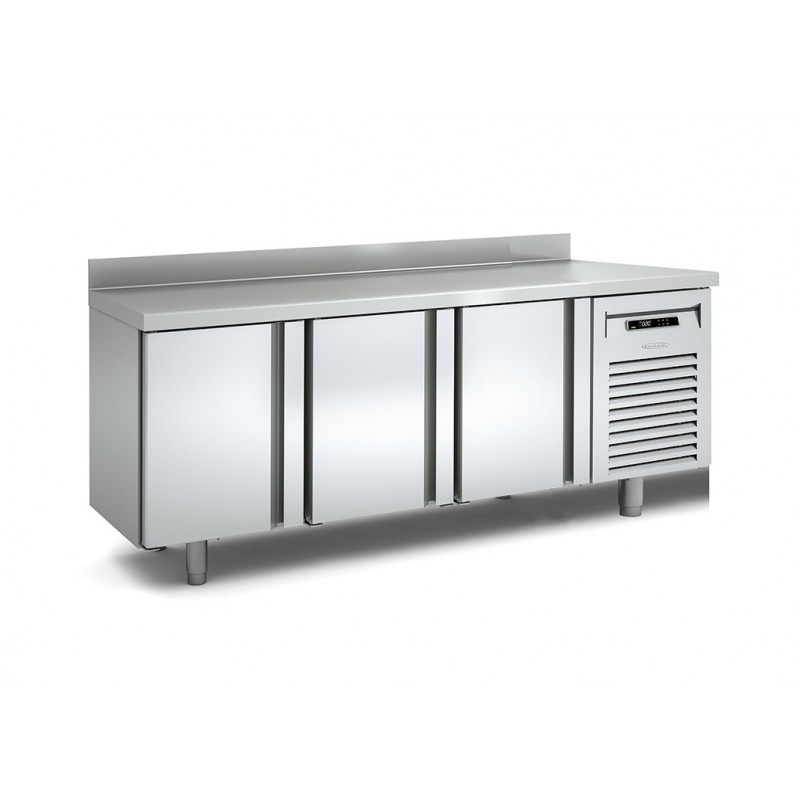 Bajomostrador refrigeración Docriluc 3 puertas - BMR 200 Bajomostrador refrigeración Docriluc 3 puertas - BMR 200